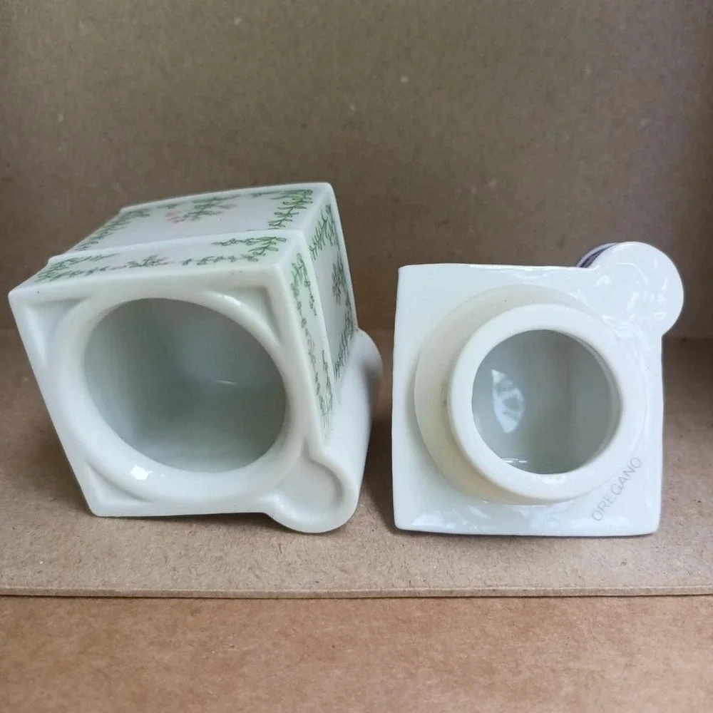 Vintage 1989, Lenox, spice village OREGANO house, spice jar, porcelain, cottage